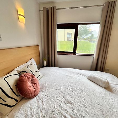 Sea Whispers - My Charming Costal Retreat In Youghal Ngoại thất bức ảnh