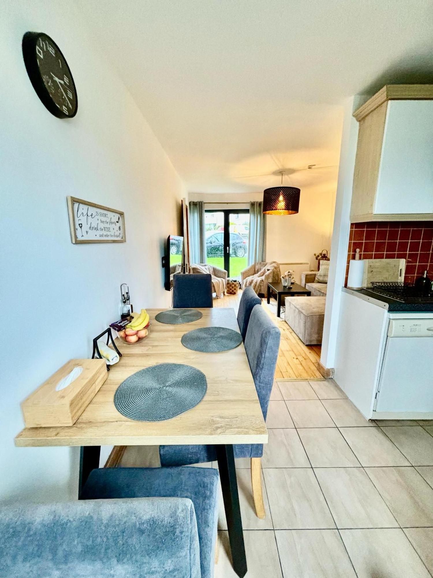 Sea Whispers - My Charming Costal Retreat In Youghal Ngoại thất bức ảnh